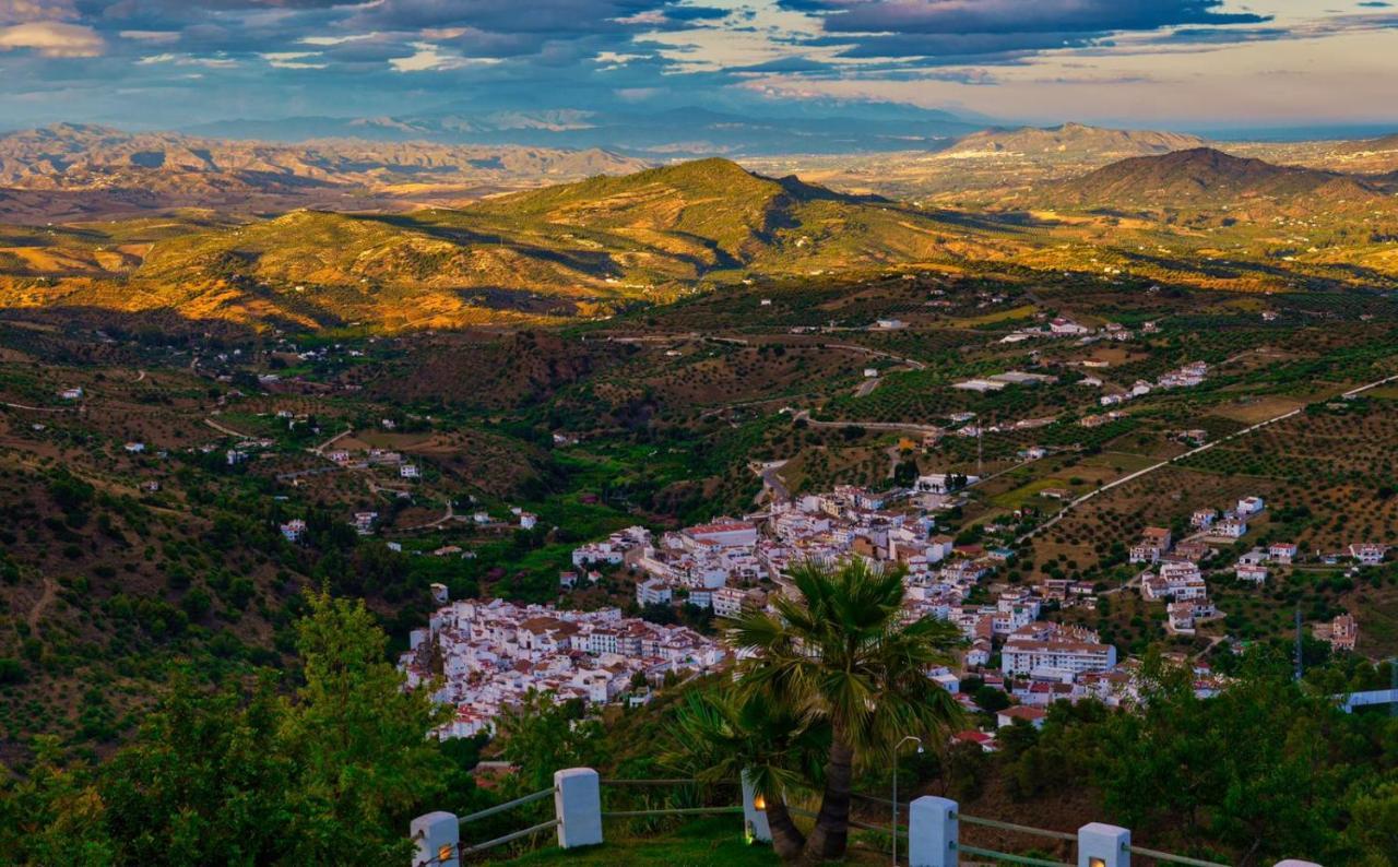 Hotel Cerro De Hijar Tolox Exterior foto